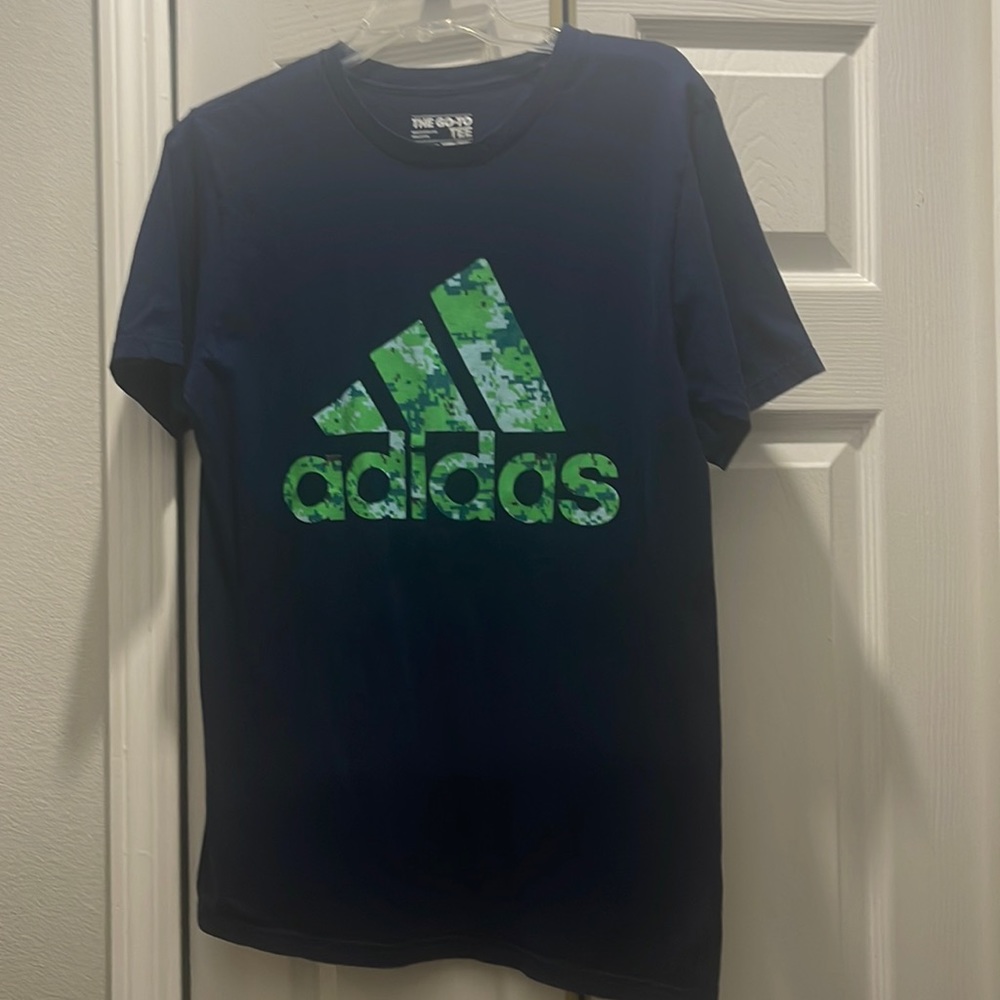 Men’s medium Adidas TEE